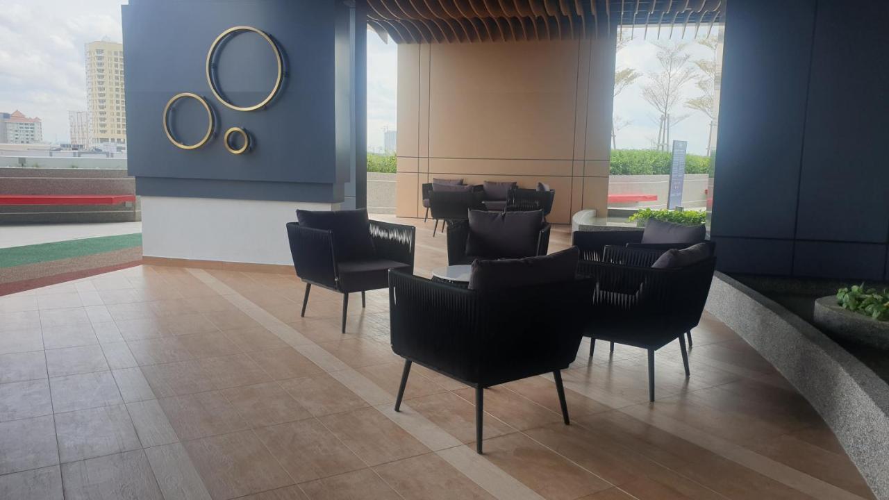 Prestige Troika Luxury Stay Kota Bharu Ngoại thất bức ảnh